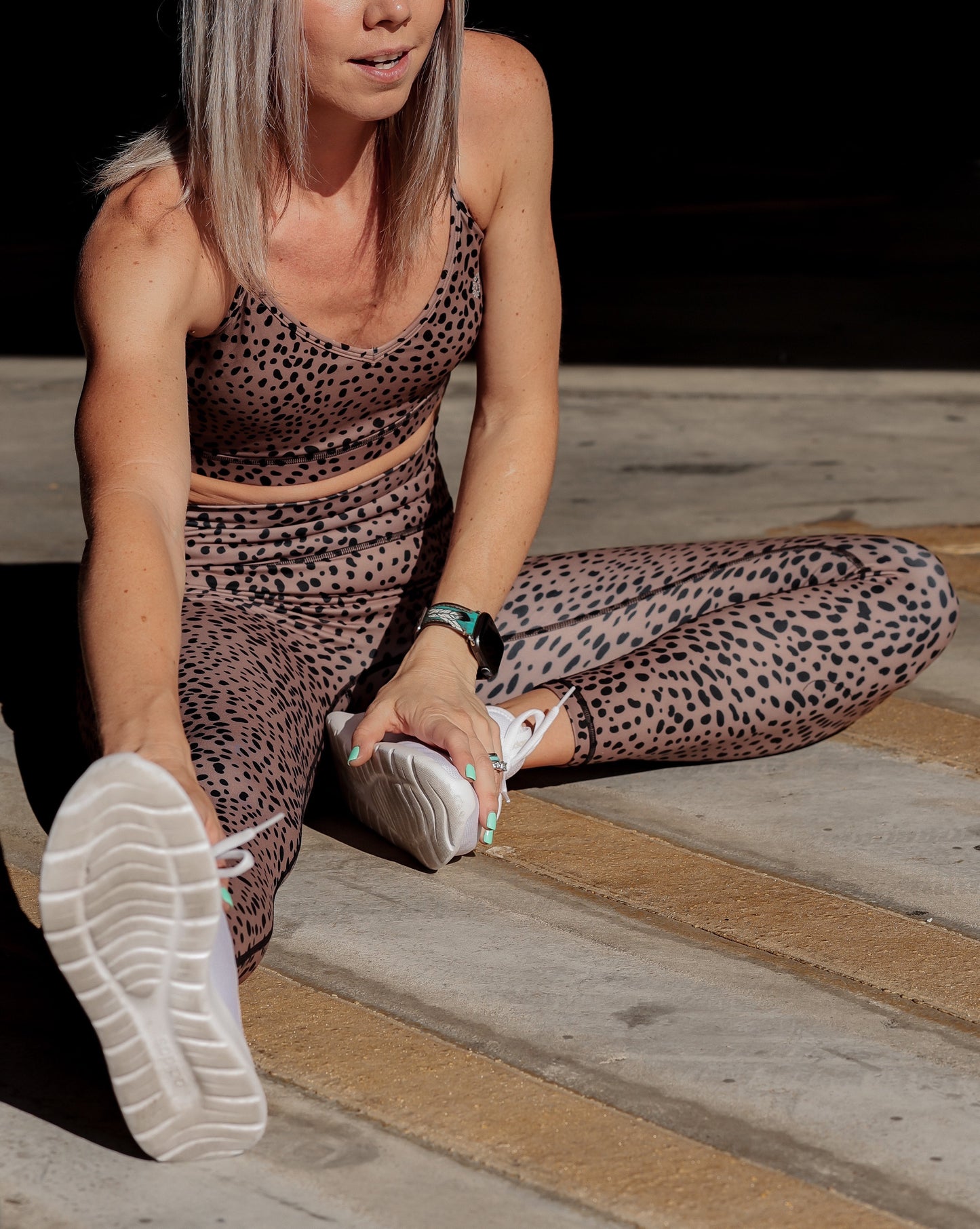 Women's Mid-Rise Lynx Leggings - Cocoa