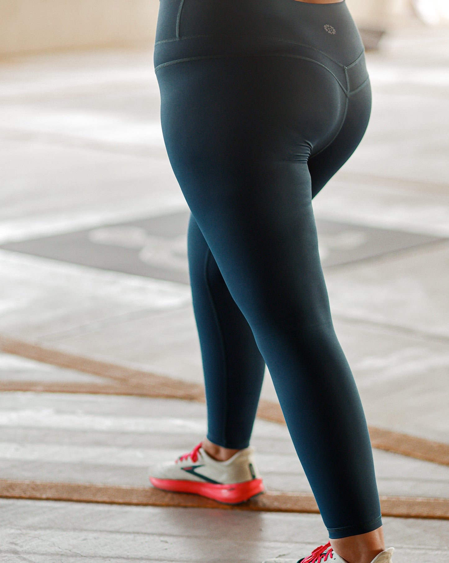 Women's Dual V Training Leggings - Teal